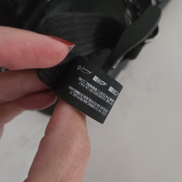 EUC Chaco Z/2 Cloud Adjustable Strap Classic Sandals Waterproof Black White Sz 8 - Picture 4 of 8